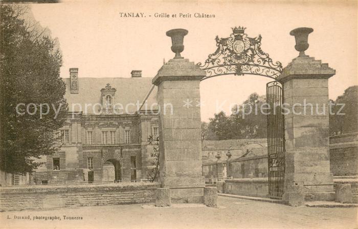 Tanlay Grille et petit Chateau