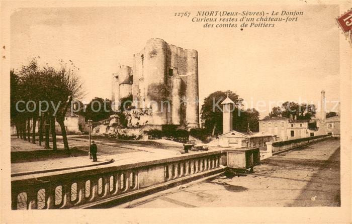 Niort 79 Le Donjon Curieux restes d’un chateau-fort des comtes de Poitiers