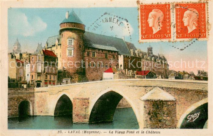 Laval Mayenne Vieux pont et le Chateau