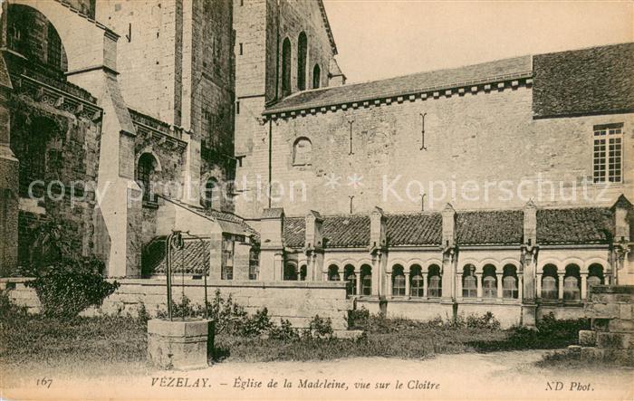 Vezelay Eglise de la Madeleine vue sur le cloître