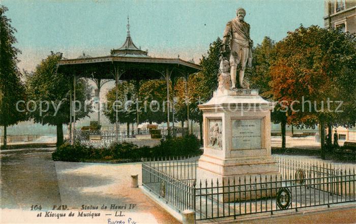 Pau 64 Statue de Henri IV et Kiosque de Musique