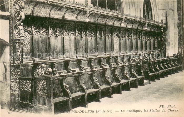 Saint-Pol-de-Leon La Basilique les Stalles du Choeur