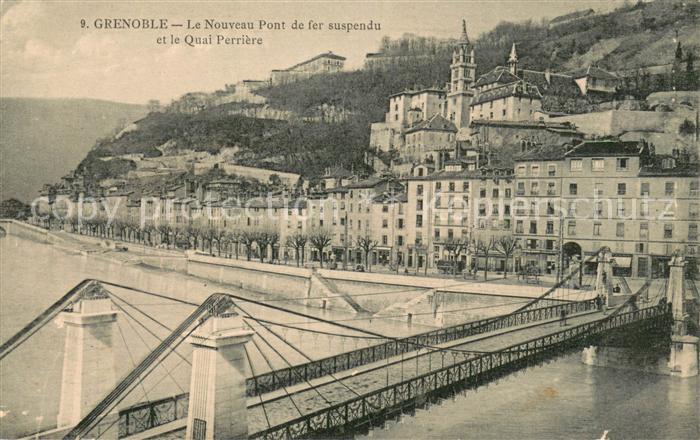 Grenoble Le Nouveau Pont de fer suspendu et le Quai Perriere