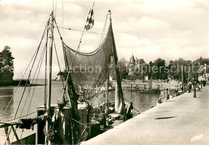 Pornic Le port des barques de pêche