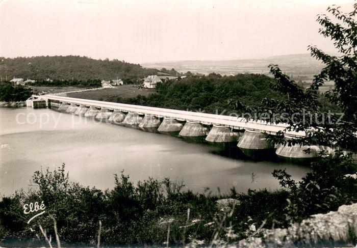 Pannesiere Pannecieres Barrage de Pannesieré la digue et le lac
