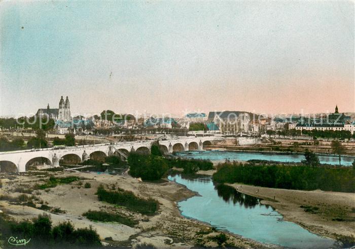 Tours Indre-et-Loire Vue Generale sur la Loire et la ville