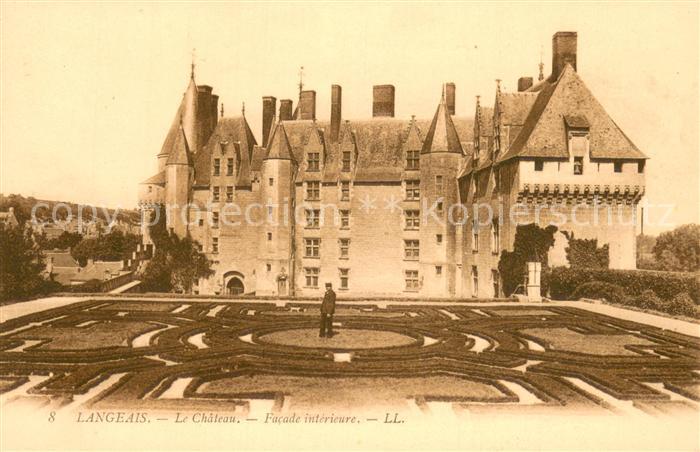Langeais Chateau facade intérieure