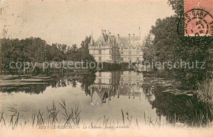 Azay-le-Rideau Chateau facade orientale étang