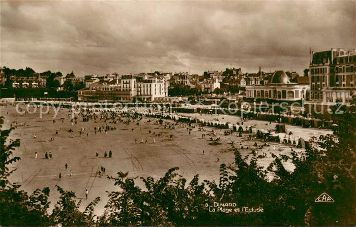 Dinard 35 La plage et l'écluse