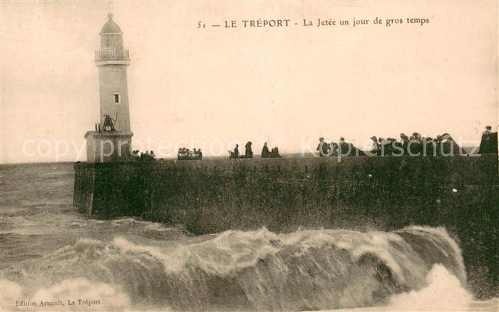 Le Treport La Jetee un jour de gros temps
