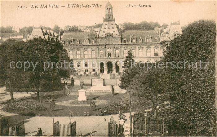 Le Havre Hotel de Ville et le Jardin