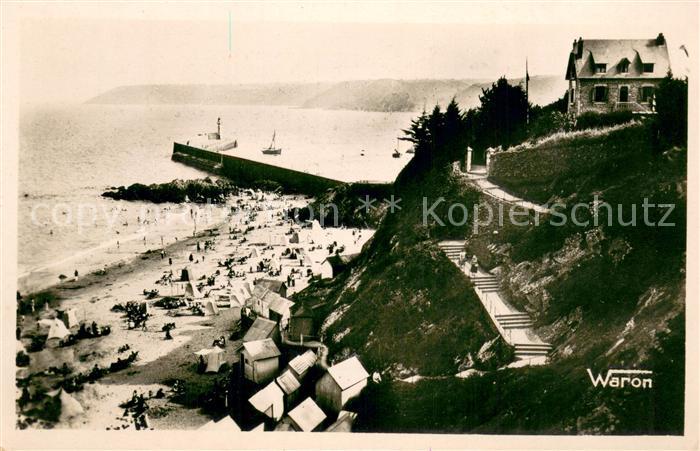 Binic Cotes d Armor La Plage de l’Avant Port et la Jetee A