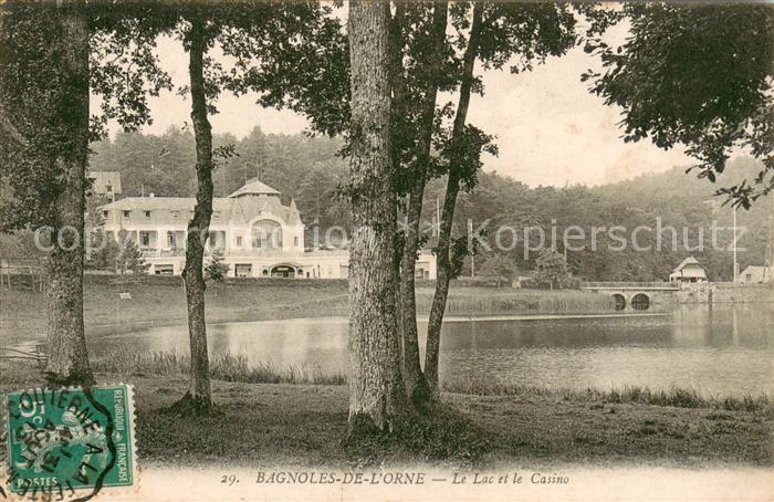 Bagnoles-de-l Orne Le Lac et le Casino