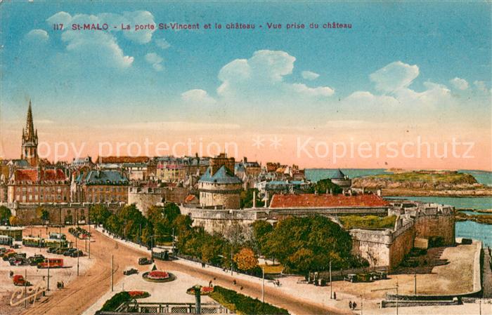 Saint-Malo 35 La porte Saint Vincent et le chateau Vue prise du chateau