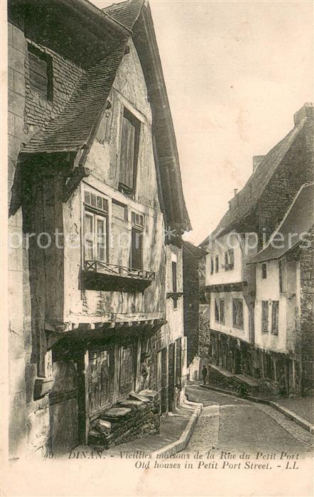 Dinan 22 Vieilles maisons de la Rue du Petit Port