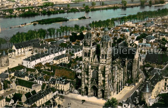 Tours Indre-et-Loire Fliegeraufnahme Cathedrale et Loire