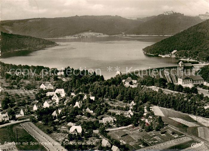Edersee Fliegeraufnahme mit Sperrmauer und Schloss Waldeck