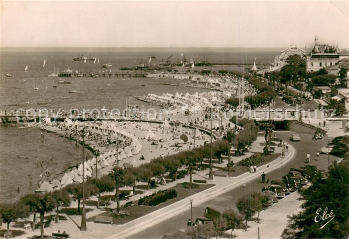 Arcachon 33 Vue d ensemble de la plage et les 3 jetées