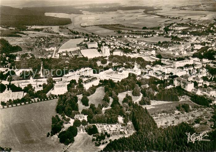 Vittel Eglise Saint Louis Casino Etablissement Thermal et les hôtels vue aérienn