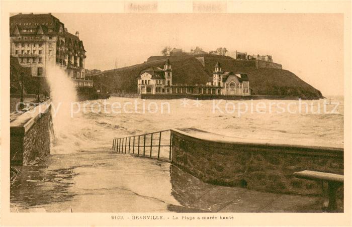 Granville Manche La Plage a maree haute