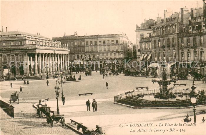 Bordeaux La Place de la Comedie Les Allees de Tourny