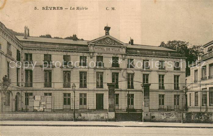 Sevres La Mairie