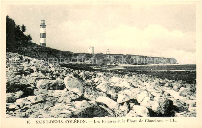Saint-Denis-d Oleron Les Falaises et le Phare de Chassiron