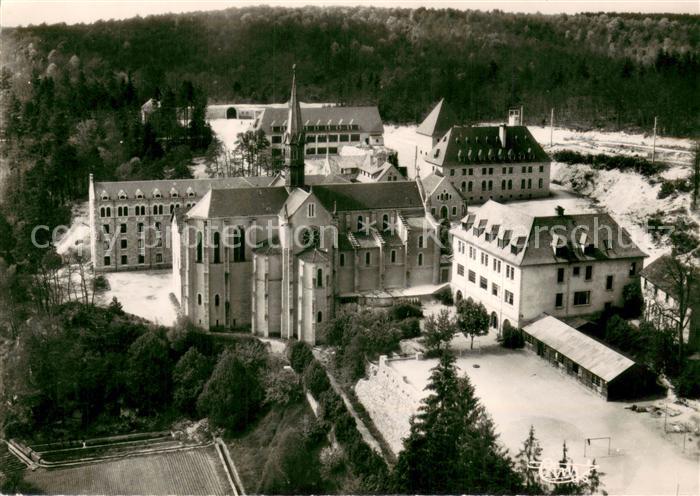 La Pierre-qui-Vire Vue aerienne de l’Abbaye Ste Marie