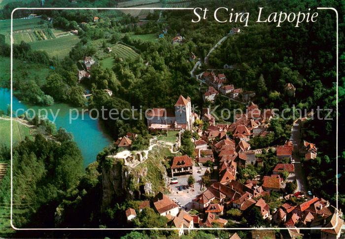 Saint-Cirq-Lapopie Vue generale aerienne 1er village de France