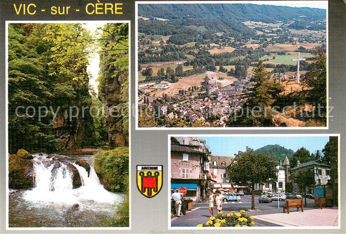 Vic-sur-Cere Station verte de vacances Le Pas de Cere La place de la mairie Vue
