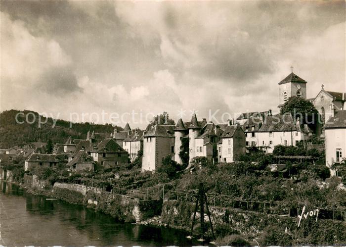 Argentat Les Jardins sur la Dordogne