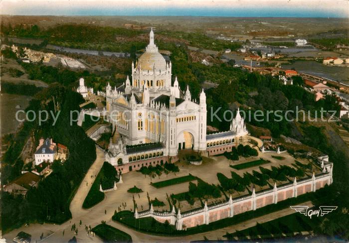 Lisieux La Basilique Vue aerienne