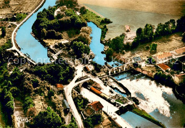 Verdun Meuse La Meuse Canal et l'écluse vue aérienne