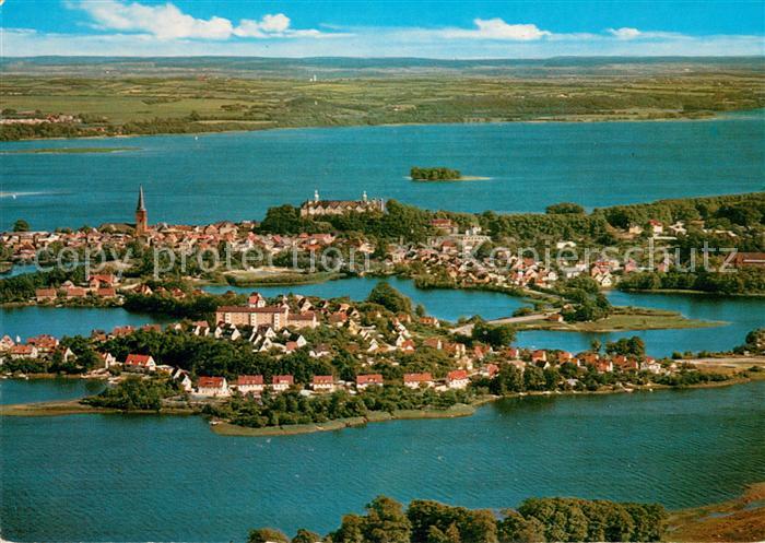 Ploen See Seenlandschaft Holsteinische Schweiz Fliegeraufnahme