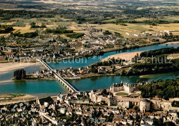 Amboise Chateau Royal Pont et l'Ile d or vue aérienne