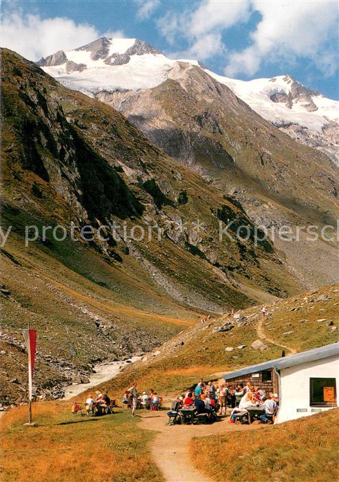 Hinterbichl Praegraten Clara-Huette am Fusse der Roetspitze Venedigergruppe
