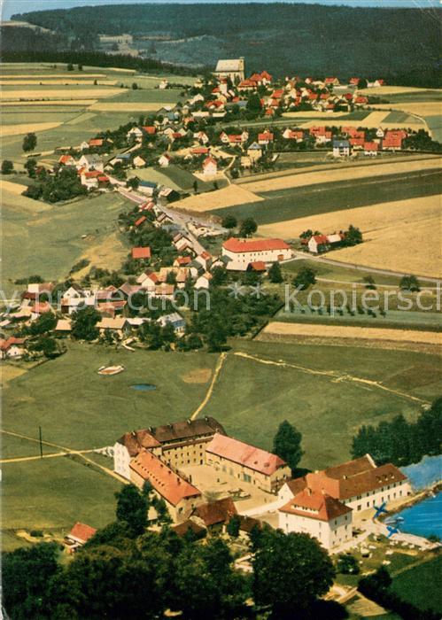 Fuchsmuehl Fliegeraufnahme mit Schloss