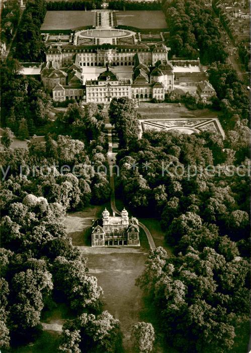 Ludwigsburg Wuerttemberg Residenzschloss mit Favorite Schloss Fliegeraufnahme