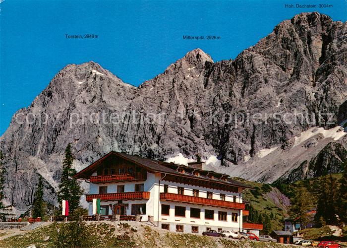 Ramsau Dachstein Steiermark Dachsteinsuedwaende mit Berghotel Tuerlwand