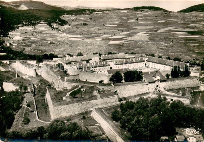 Mont-Louis Montagne La Citadelle et le Four solaire Vue aerienne