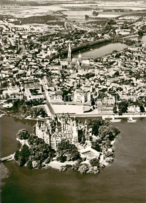Schwerin Mecklenburg Fliegeraufnahme mit Schloss