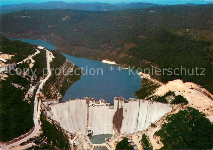Vouglans Lac de Le barrage sur la rivière d Ain vue aérienne