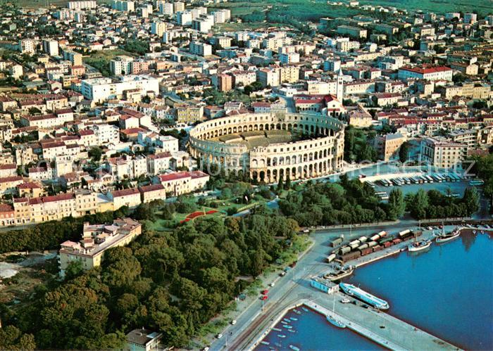 Pula Pola Croatia Arena Hafen Fliegeraufnahme