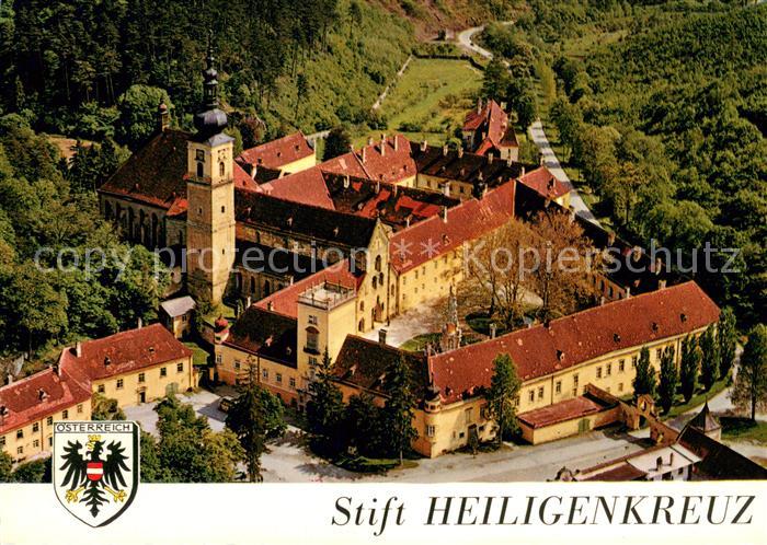 Heiligenkreuz Niederoesterreich Zisterzienserstift Stift Heiligenkreuz Fliegerau
