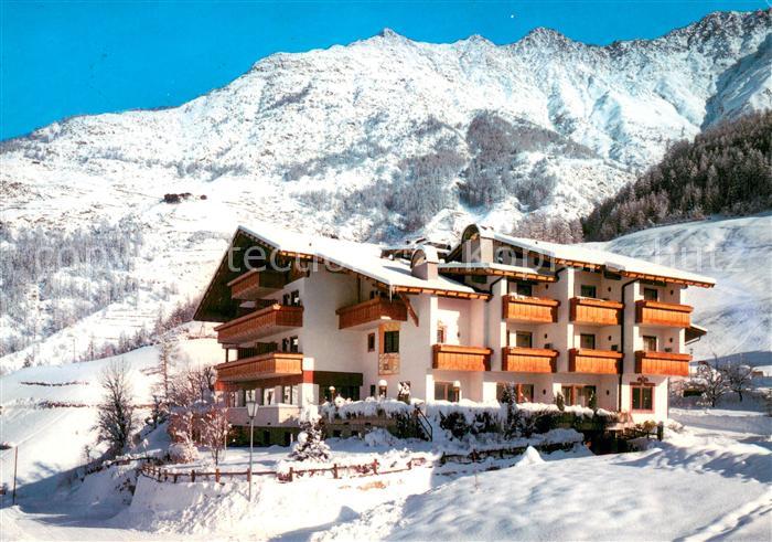 Schnals Bozen Suedtirol Hotel am Fels Winterpanorama Alpen