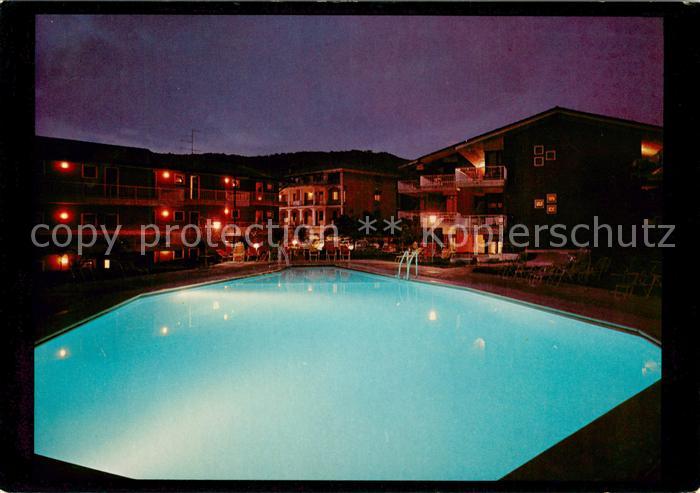 Garda Lago di Garda Appartaments Hotel Villa Rosa mit Pool bei Nacht