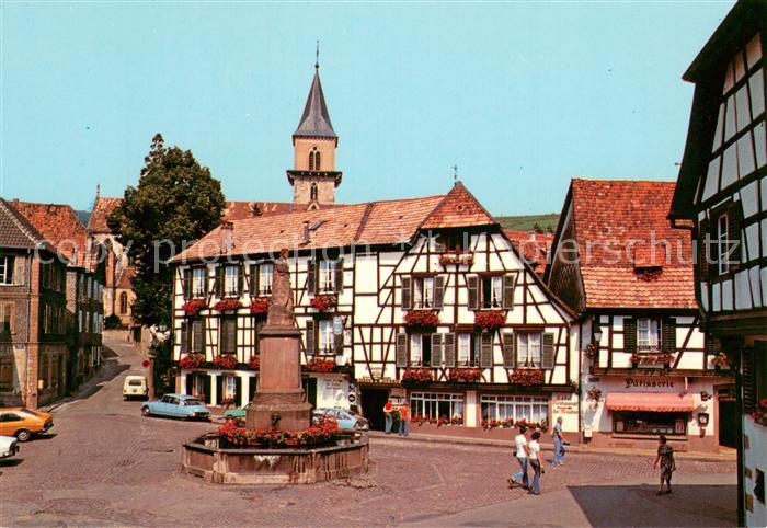 Ribeauville Haut Rhin Elsass La Place de la Sinn avec l’Hotel du Mouton et l’Egl