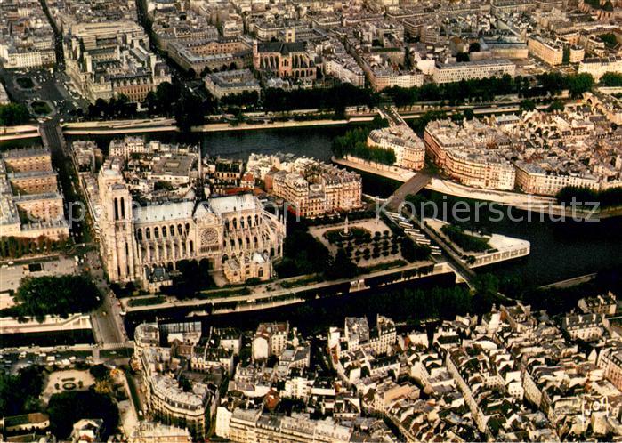 Paris 75 Ile de la Cité Eglise Notre Dame Ile Saint Louis vue aérienne