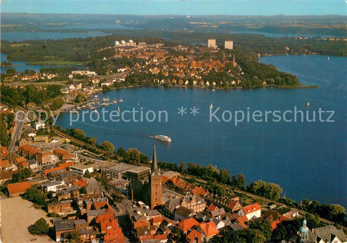 Ploen See Seenlandschaft Holsteinische Schweiz Fliegeraufnahme