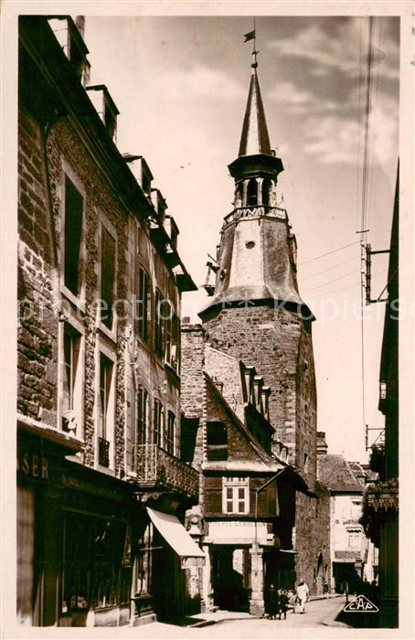 Dinan 22 Tour et Rue de l Horloge